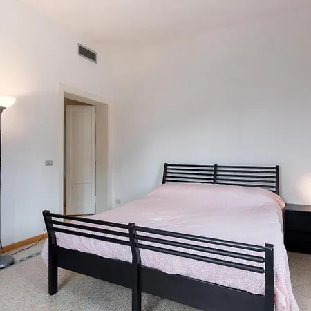 Spacious Apartamento